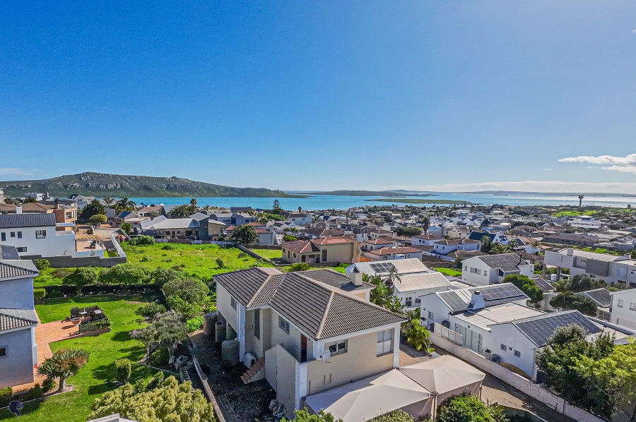3 Bedroom Property for Sale in Myburgh Park Western Cape